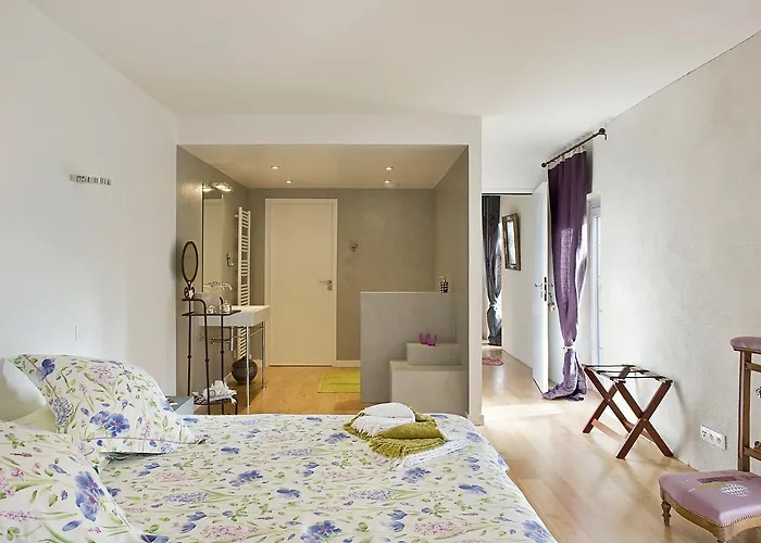 Bed and breakfast Domaine Le Broual 4*