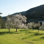 Bed & Breakfast Domaine Le Broual 3*