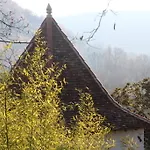 Bed & Breakfast Domaine Le Broual