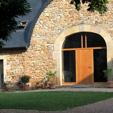 Bed & Breakfast Domaine Le Broual *