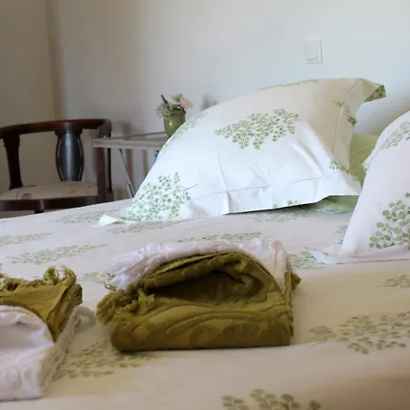 Nocleg ze śniadaniem Domaine Le Broual Saint-Pierre-Toirac